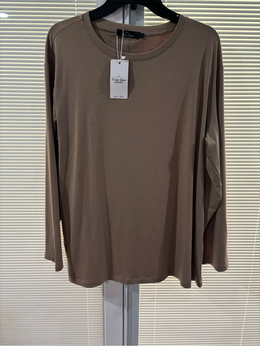 Classic Long Sleeve Tee in Taupe